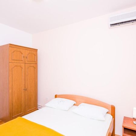 Apartments Violic Затон Экстерьер фото